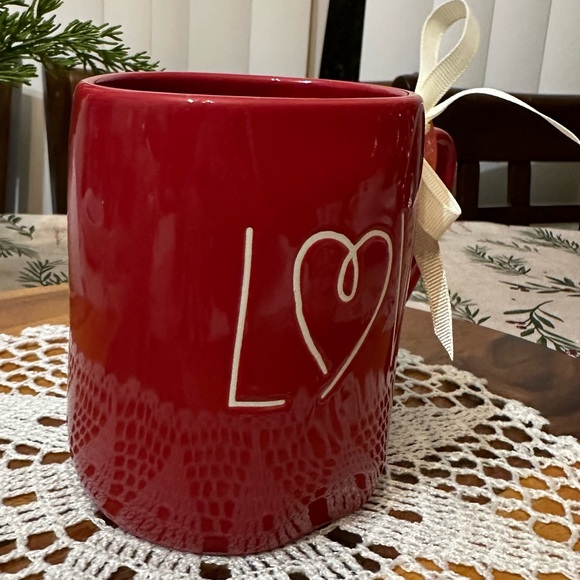 Ceramic “LOVE” coffee mug - Picture 6 of 7